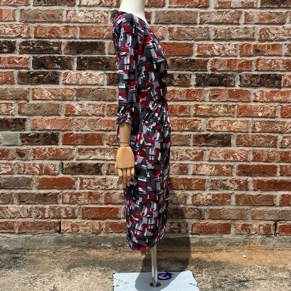 Laundry by Shelli Segal red and black abstract dress / 4 / Excellent condition - Picture 7 of 12